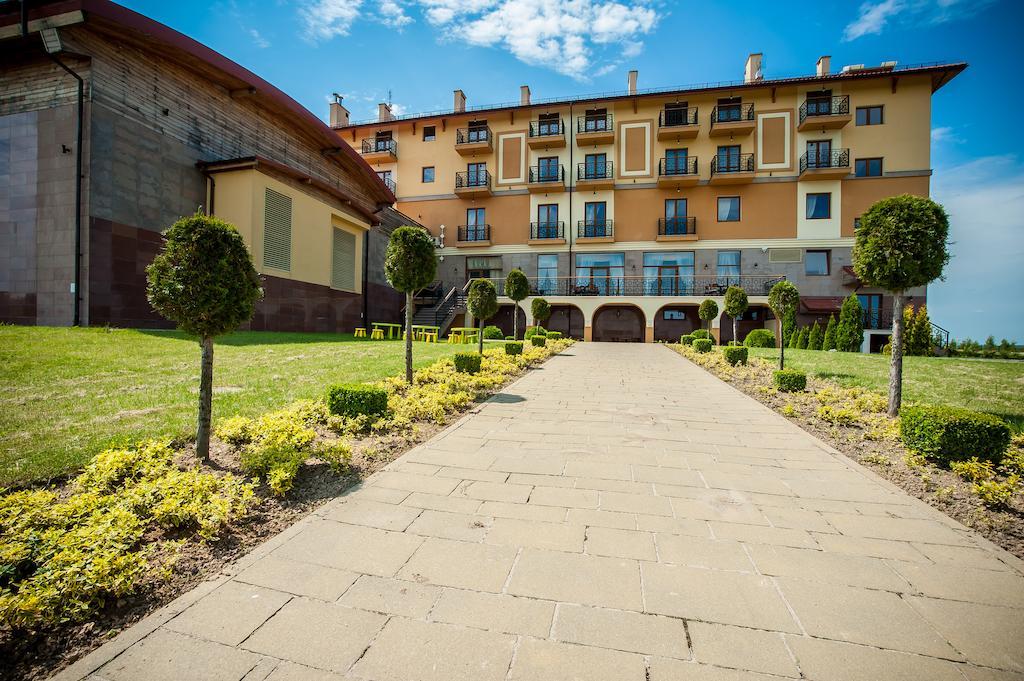 Spa Hotel Splendor Lubenia Exterior photo